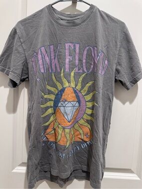 Pink Floyd Gray Tee with Multicolor Sun Diamond Graphic